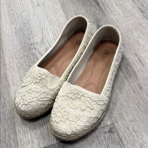 Lace Espadrille Flats in Cream